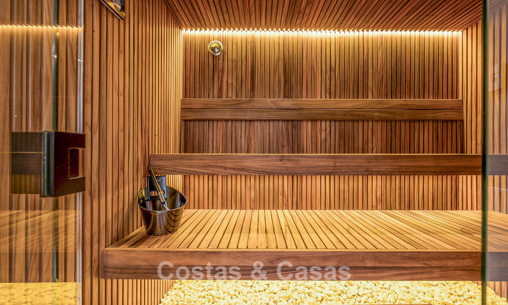 Nueva villa mediterránea de lujo en venta cerca de servicios en el lado este de Marbella 780523