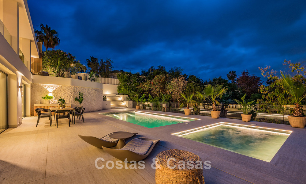 Nueva villa mediterránea de lujo en venta cerca de servicios en el lado este de Marbella 780529