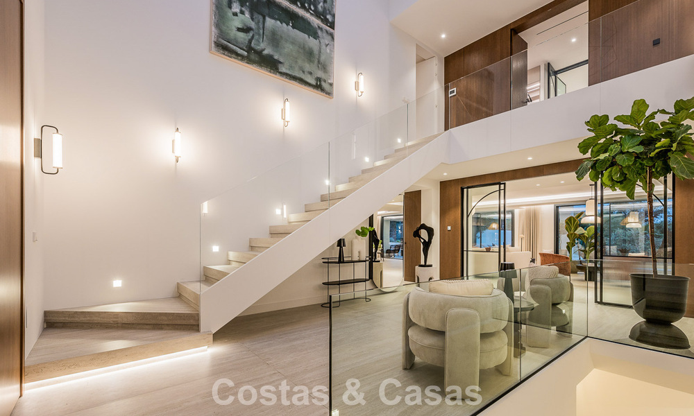 Nueva villa mediterránea de lujo en venta cerca de servicios en el lado este de Marbella 780530