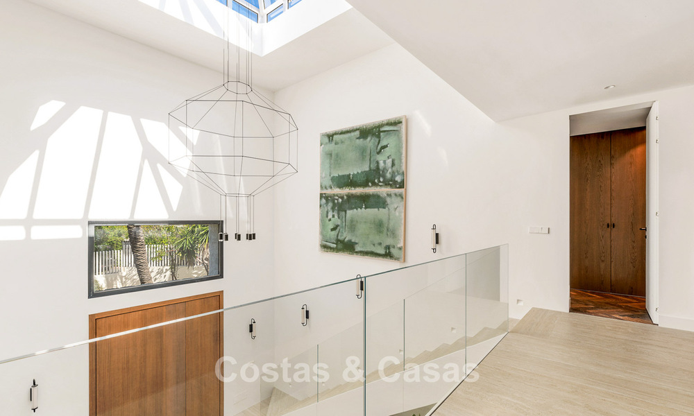 Nueva villa mediterránea de lujo en venta cerca de servicios en el lado este de Marbella 780531