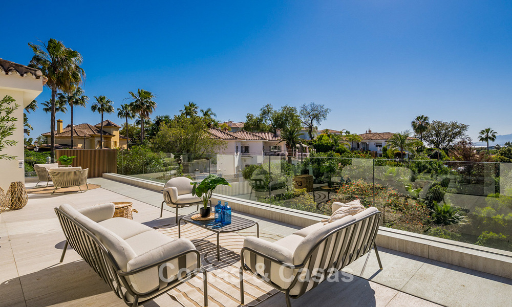 Nueva villa mediterránea de lujo en venta cerca de servicios en el lado este de Marbella 780535