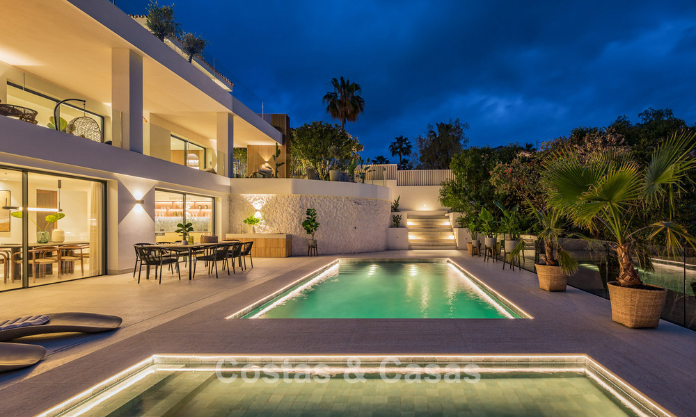 Nueva villa mediterránea de lujo en venta cerca de servicios en el lado este de Marbella 780536