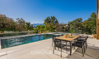 Nueva villa mediterránea de lujo en venta cerca de servicios en el lado este de Marbella 780542 