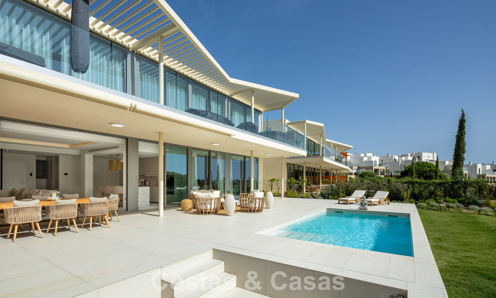 Apartamento nuevo en venta con vistas a la montaña y al mar en un complejo de alta gama en Benalmádena, Costa del Sol 780574