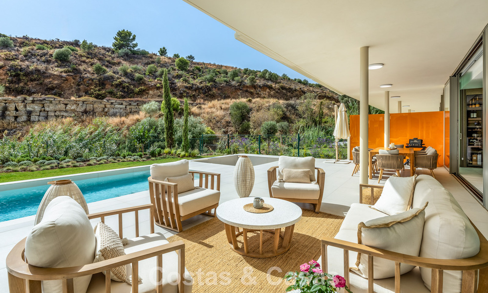 Apartamento nuevo en venta con vistas a la montaña y al mar en un complejo de alta gama en Benalmádena, Costa del Sol 780592