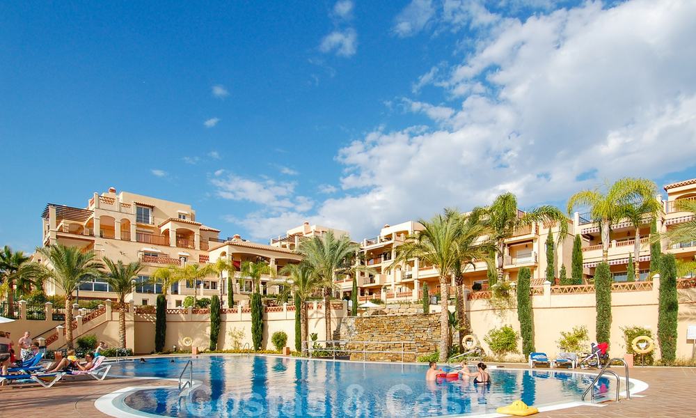 Apartamentos de lujo en primera línea de golf a la venta, Marbella - Estepona 24294