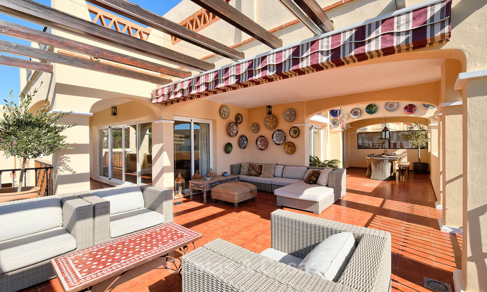 Apartamentos de lujo en primera línea de golf a la venta, Marbella - Estepona 24315