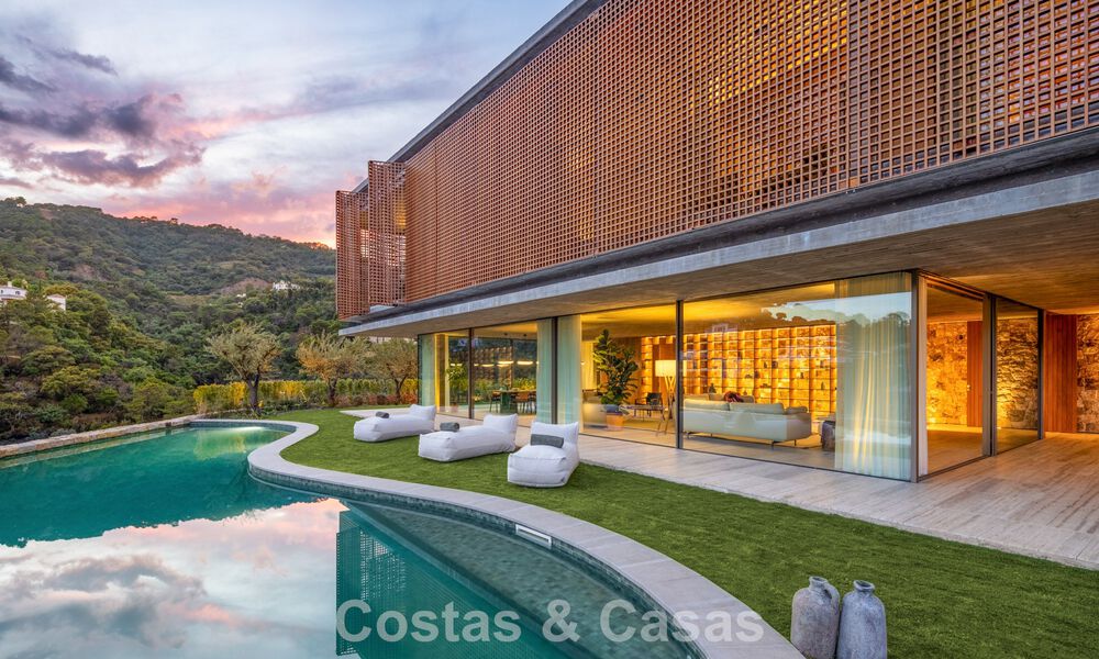 Villa de lujo de última generación con impresionantes vistas en venta en el exclusivo El Madroñal, Benahavis - Marbella 780604