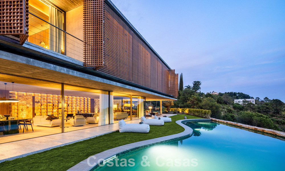 Villa de lujo de última generación con impresionantes vistas en venta en el exclusivo El Madroñal, Benahavis - Marbella 780607