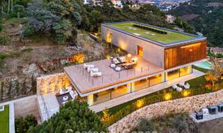Villa de lujo de última generación con impresionantes vistas en venta en el exclusivo El Madroñal, Benahavis - Marbella 780608 