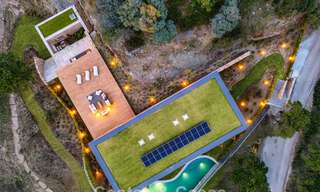 Villa de lujo de última generación con impresionantes vistas en venta en el exclusivo El Madroñal, Benahavis - Marbella 780612 