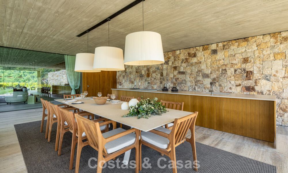 Villa de lujo de última generación con impresionantes vistas en venta en el exclusivo El Madroñal, Benahavis - Marbella 780629