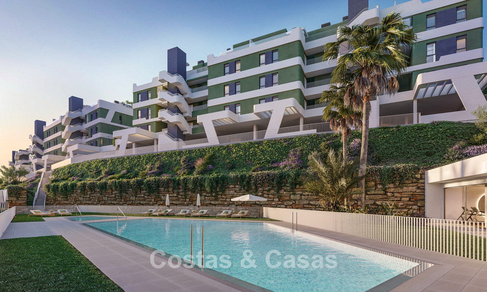 Apartamentos en primera línea de golf con vistas al mar en venta en un complejo de lujo en Mijas, Costa del Sol 780594