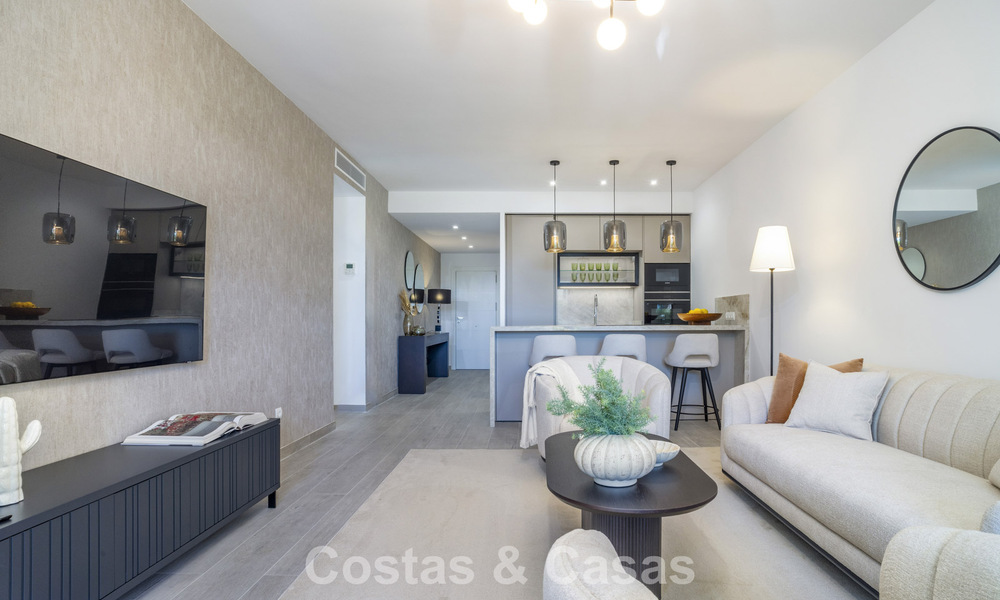 Apartamento reformado de 3 dormitorios con jardín a poca distancia de Puerto Banús en Nueva Andalucía, Marbella 780664