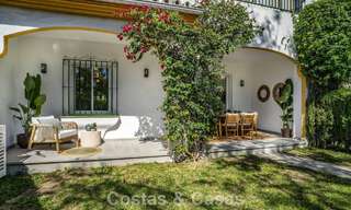 Apartamento reformado de 3 dormitorios con jardín a poca distancia de Puerto Banús en Nueva Andalucía, Marbella 780684 