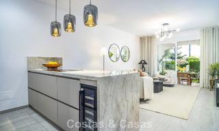 Apartamento reformado de 3 dormitorios con jardín a poca distancia de Puerto Banús en Nueva Andalucía, Marbella 780688 