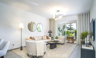 Apartamento reformado de 3 dormitorios con jardín a poca distancia de Puerto Banús en Nueva Andalucía, Marbella 780690 
