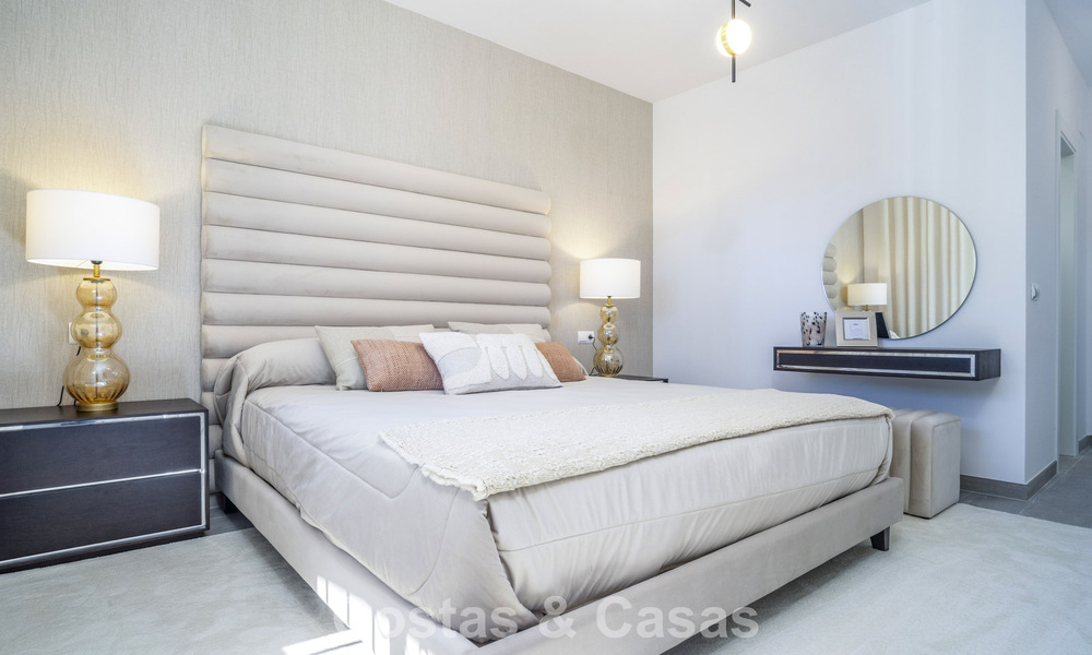 Apartamento reformado de 3 dormitorios con jardín a poca distancia de Puerto Banús en Nueva Andalucía, Marbella 780700