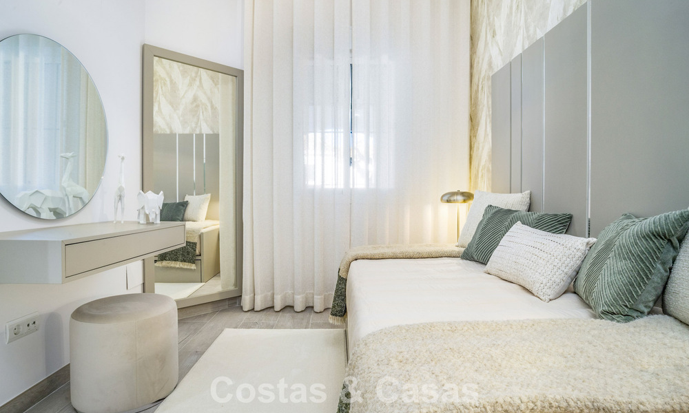 Apartamento reformado de 3 dormitorios con jardín a poca distancia de Puerto Banús en Nueva Andalucía, Marbella 780702