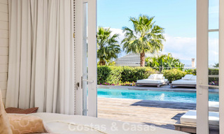 Villa mediterránea en una sola planta para entrar a vivir en venta, en zona de golf de Benahavis - Marbella 780820 