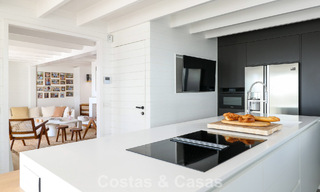 Villa mediterránea en una sola planta para entrar a vivir en venta, en zona de golf de Benahavis - Marbella 780831 