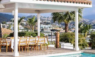 Villa mediterránea en una sola planta para entrar a vivir en venta, en zona de golf de Benahavis - Marbella 780844 