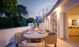 Casa adosada renovada en venta en el popular enclave de golf de Aloha Golf, en Nueva Andalucía, Marbella 780848 