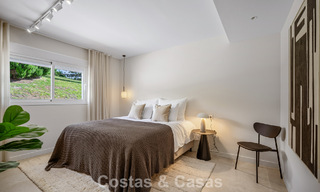 Casa adosada renovada en venta en el popular enclave de golf de Aloha Golf, en Nueva Andalucía, Marbella 780868 