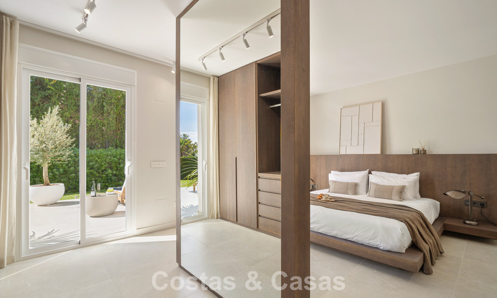 Casa adosada renovada en venta en el popular enclave de golf de Aloha Golf, en Nueva Andalucía, Marbella 780878
