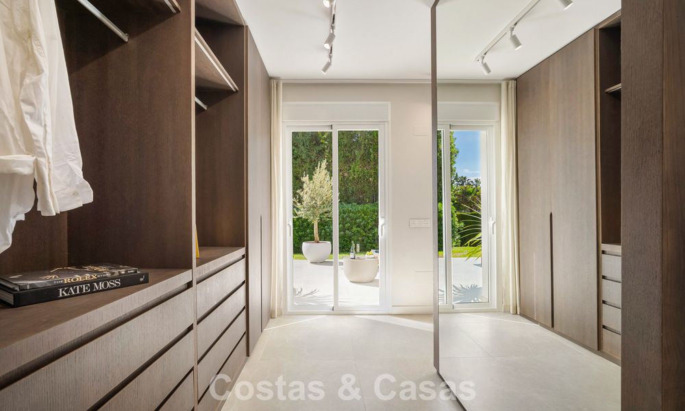 Casa adosada renovada en venta en el popular enclave de golf de Aloha Golf, en Nueva Andalucía, Marbella 780879