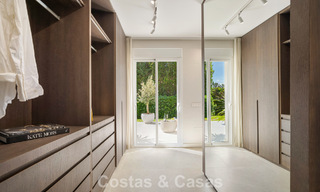 Casa adosada renovada en venta en el popular enclave de golf de Aloha Golf, en Nueva Andalucía, Marbella 780879 