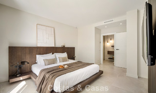 Casa adosada renovada en venta en el popular enclave de golf de Aloha Golf, en Nueva Andalucía, Marbella 780881 