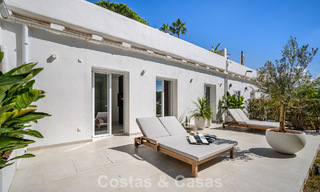 Casa adosada renovada en venta en el popular enclave de golf de Aloha Golf, en Nueva Andalucía, Marbella 780888 