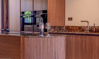 Lujosa casa adosada reformada de estilo mediterráneo en venta en la Milla de Oro de Marbella 782962 