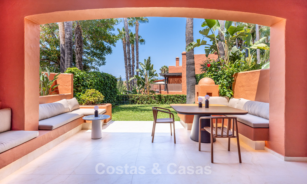 Lujosa casa adosada reformada de estilo mediterráneo en venta en la Milla de Oro de Marbella 782963