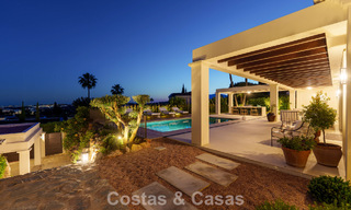 Villa de lujo de una sola planta, lista para entrar a vivir, en venta en el Valle del Golf de Nueva Andalucía, Marbella 780925 