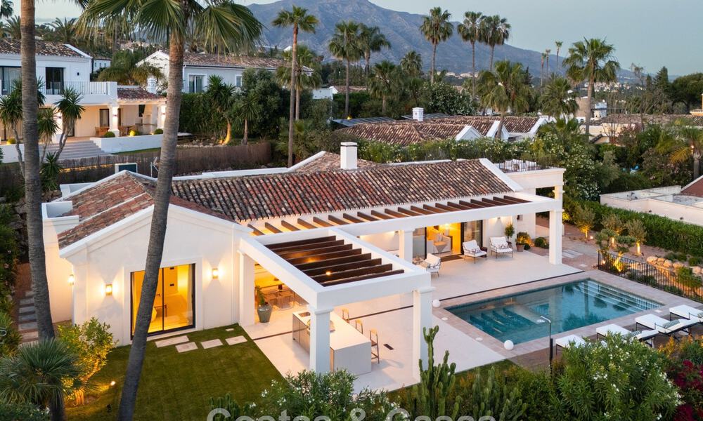 Villa de lujo de una sola planta, lista para entrar a vivir, en venta en el Valle del Golf de Nueva Andalucía, Marbella 780939