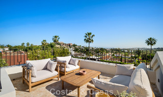 Villa de lujo de una sola planta, lista para entrar a vivir, en venta en el Valle del Golf de Nueva Andalucía, Marbella 780956 