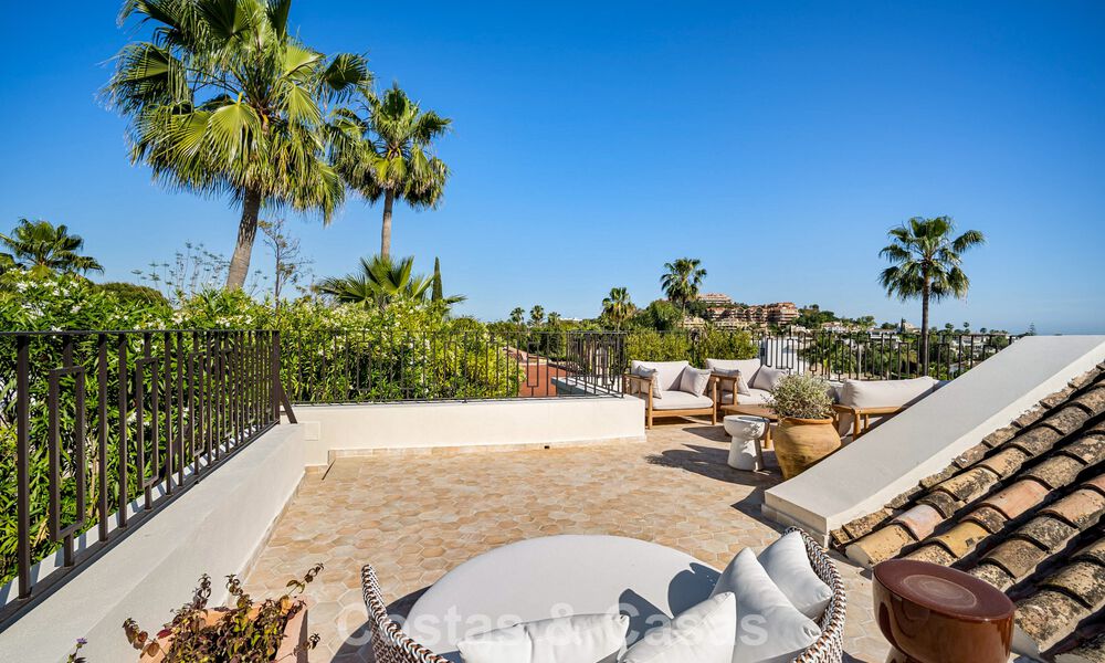 Villa de lujo de una sola planta, lista para entrar a vivir, en venta en el Valle del Golf de Nueva Andalucía, Marbella 780958