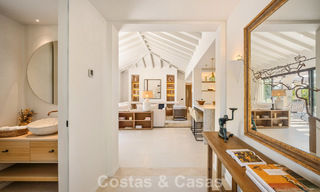 Villa de lujo de una sola planta, lista para entrar a vivir, en venta en el Valle del Golf de Nueva Andalucía, Marbella 780984 