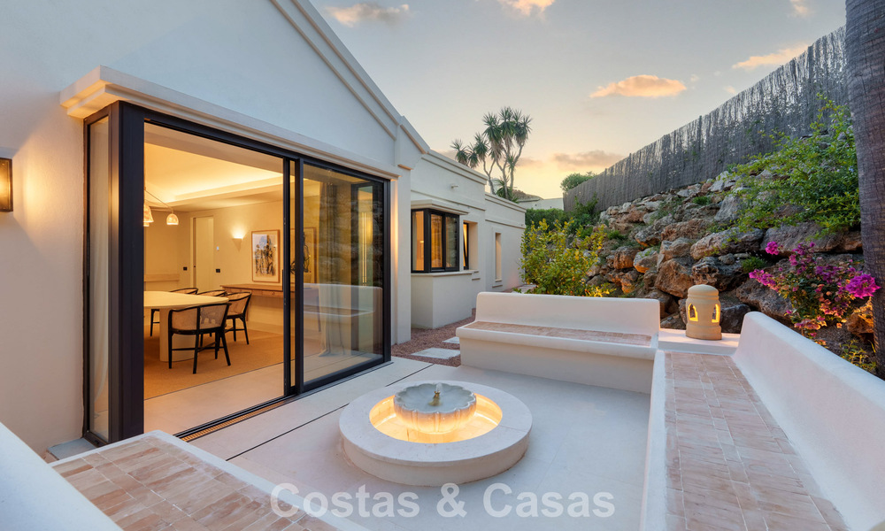 Villa de lujo de una sola planta, lista para entrar a vivir, en venta en el Valle del Golf de Nueva Andalucía, Marbella 781016