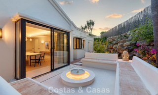 Villa de lujo de una sola planta, lista para entrar a vivir, en venta en el Valle del Golf de Nueva Andalucía, Marbella 781016 