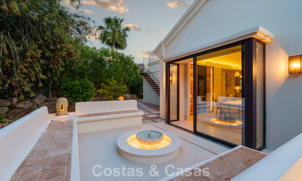 Villa de lujo de una sola planta, lista para entrar a vivir, en venta en el Valle del Golf de Nueva Andalucía, Marbella 781017