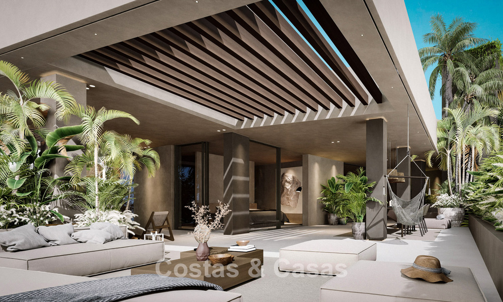 Exclusiva villa renovada con arquitectura sofisticada en venta en la prestigiosa Nueva Andalucía, Marbella 781036