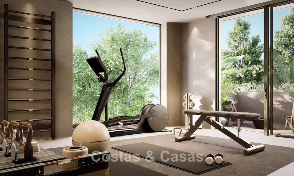 Exclusiva villa renovada con arquitectura sofisticada en venta en la prestigiosa Nueva Andalucía, Marbella 781045