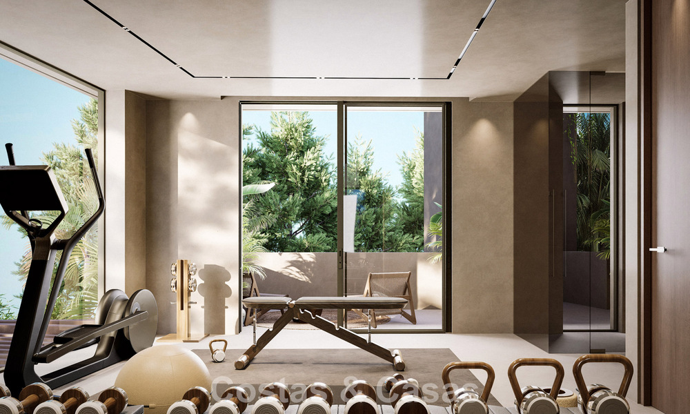 Exclusiva villa renovada con arquitectura sofisticada en venta en la prestigiosa Nueva Andalucía, Marbella 781046