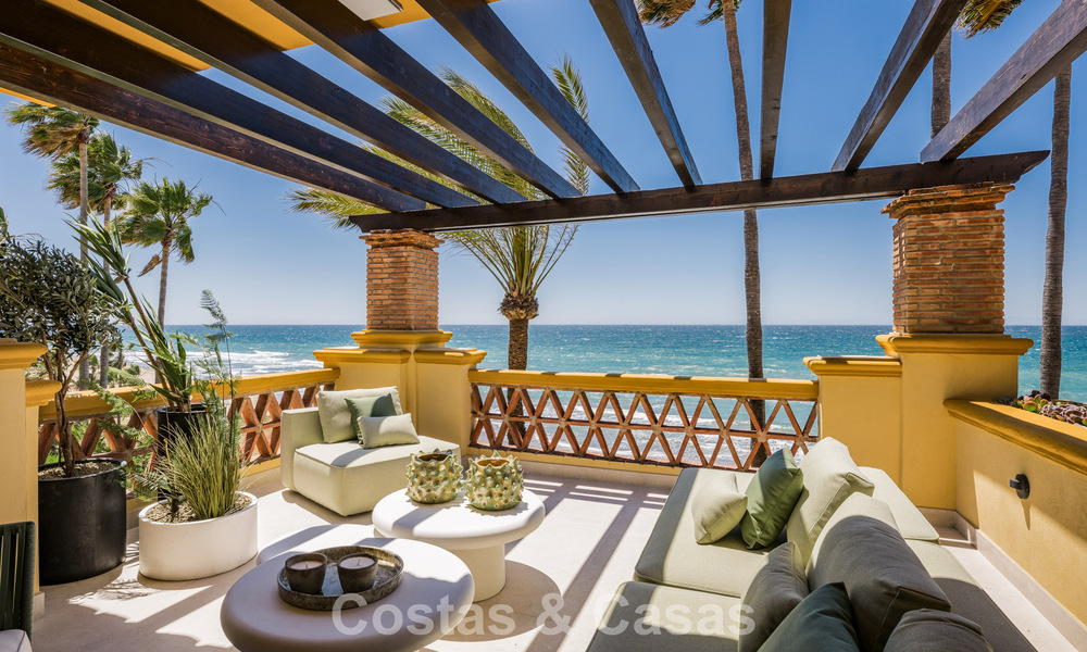 Lujoso apartamento de 3 dormitorios con vistas frontales al mar en venta al este de Marbella centro 780908