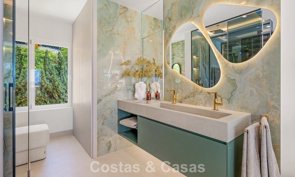Lujoso apartamento de 3 dormitorios con vistas frontales al mar en venta al este de Marbella centro 780924