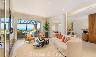 Lujoso apartamento de 3 dormitorios con vistas frontales al mar en venta al este de Marbella centro 780940 