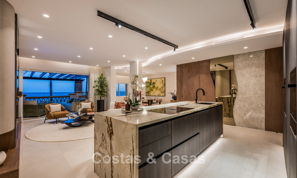 Lujoso apartamento de 3 dormitorios con vistas frontales al mar en venta al este de Marbella centro 780971